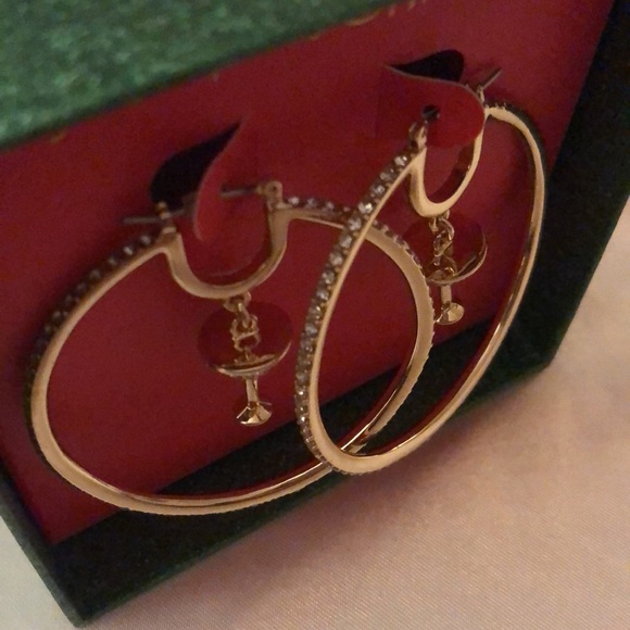Betsey Johnson Gold Tone Hoop Earrings With Martini Charm & Crystal Accents NIB - Picture 4 of 13